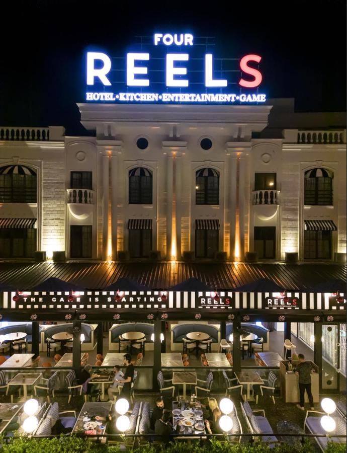Four Reels Hotel Serdivan Екстериор снимка